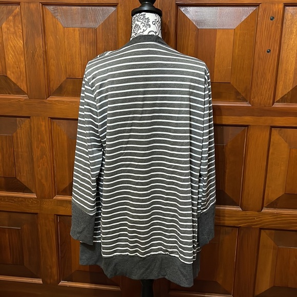 Haute Edition Striped Sweater - Picture 4 of 6